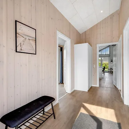 Leeve - 1-4km To The Fjord By Interhome *